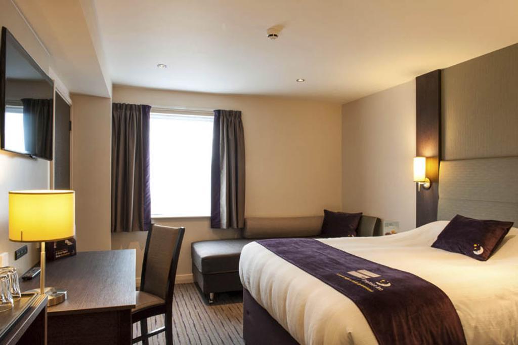 Premier Inn Aberdeen Airport - Dyce Extérieur photo